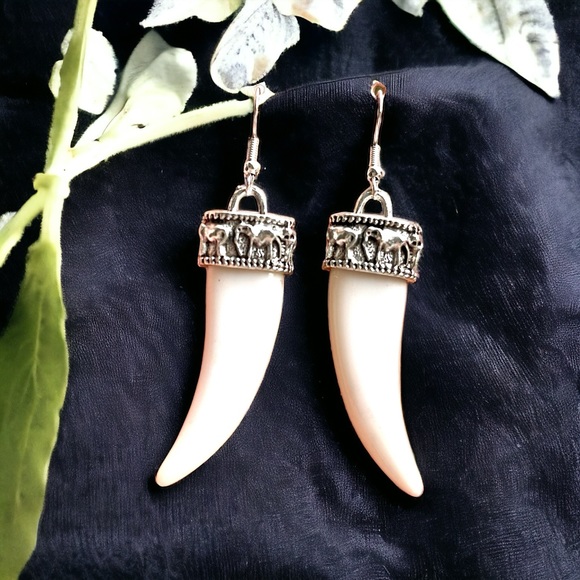 Ivory and silver Elephant tusk fashion earrings - Picture 1 of 3